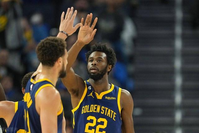 开云体育-MAD引发争议！，西亚卡姆官方宣布出色发挥新规引发球迷热议-开云体育